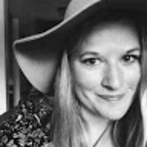 Meet your Posher, Lacy